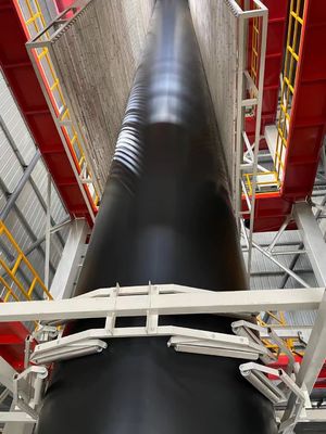 Odporność na przebicie 20N Wykładzina geomembranowa HDPE Oferująca wydłużenie przy zerwaniu 700 procent i wytrzymałość na rozdarcie 25KN na metr