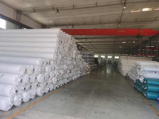 Wytrzymałość Tkanina Geotextile 50m-100m Długość 5,2m Szerokość CBR Wytrzymałość na przebicie ≥12KN Idealne do projektów budowlanych