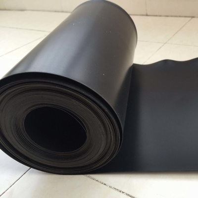 Odporna na korozję wykładzina z geomembrany PVC Wysoka wytrzymałość na rozciąganie 0,8 mm do 2 mm